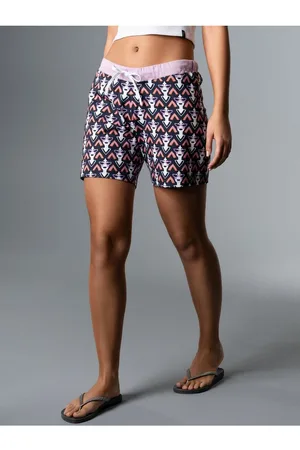 Trigema Bermudas Shorts mit raffiniertem Design (1-tlg)