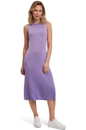 Falke Strickkleid (1-tlg) tailliertes Strickkleid in moderner Midi-Länge - Verkäufer: