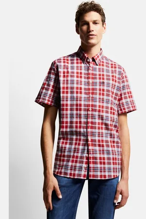 Bugatti Kurzarmhemd mit Button-Down-Kragen