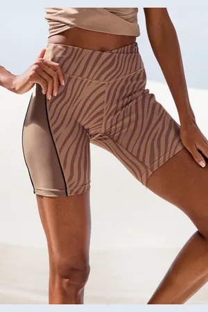 Lascana Shorts Sportshorts mit dezentem Zebramuster
