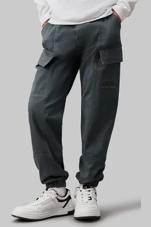 Calvin Klein Sweathose ESSENTIAL WOVEN CARGO PANTS für Kinder bis 16 Jahre mit Logo-Print