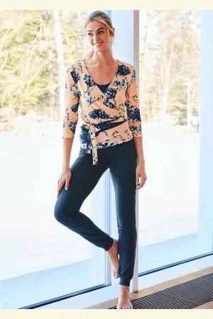 Madeleine 3/4-Arm-Shirt Wickelshirt mit floralem Unikat-Print - Verkäufer: Premio Fashion GmbH