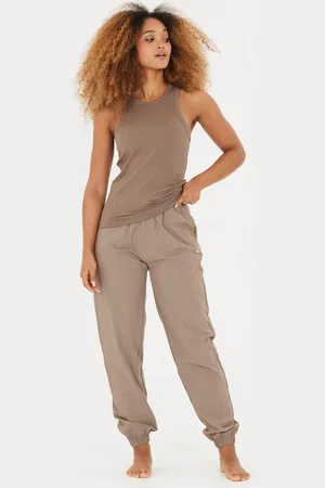 Athlecia Tanktop Lankae (1-tlg) mit 4-Wege-Stretchfunktion
