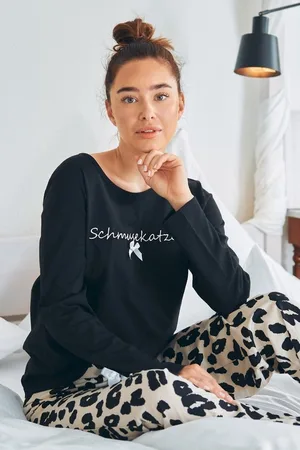 LOUIS & LOUISA Schlafanzug Pyjama Damen - SCHMUSEKATZE LA - /leo - Verkäufer: Alpenwahnsinn Tracht & Lifestyle