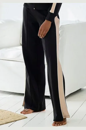 QS by s.Oliver Sweathose Loumngehose mit Kontraststreifen und Pipings, Loungewear
