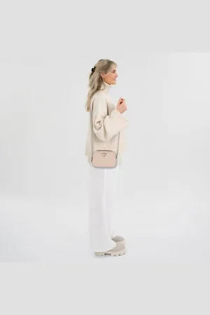 Guess Handtasche Giully (1-tlg) - Verkäufer: Mary & Paul