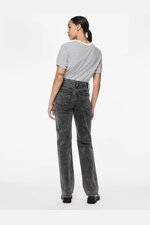 Pieces® Regular-fit-Jeans Kelly (1-tlg) Weiteres Detail - Verkäufer: Mary & Paul
