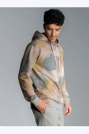 Trigema Sweatshirt Hoodie mit modischem Allover-Print