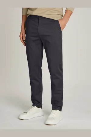 Calvin Klein Chinohose SATEEN STRETCH TAPERED mit Logoprägung
