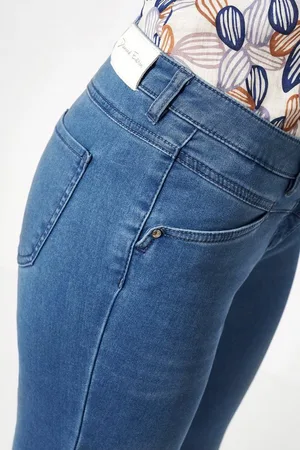 Toni 5-Pocket-Jeans Perfect Shape EasyKick3/4 - Verkäufer: CHIREDIE Jeans Point