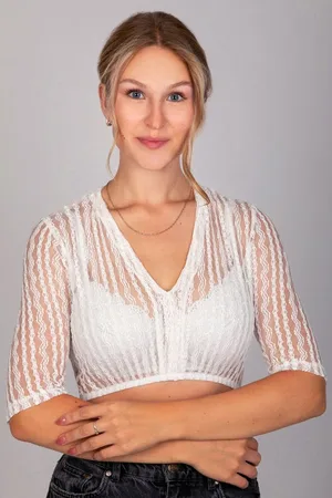 Edelnice Dirndlbluse - Verkäufer: Trachtenmode