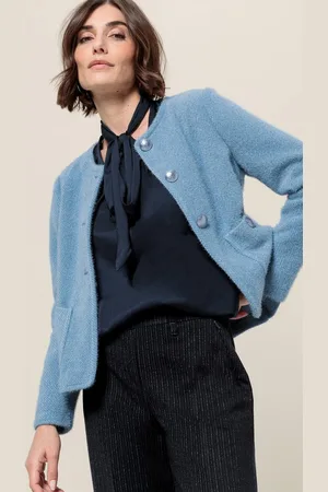 Bianca Kurzblazer KATHI in samtig, weichem Strukturjersey in Trendfarbe - Verkäufer: