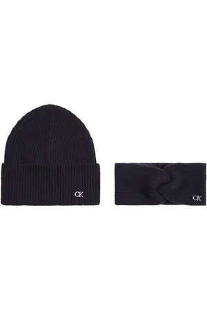 Calvin Klein Strickmütze CK METAL BEANIE & HEADBAND mit Logozeichen