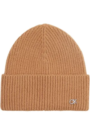 Calvin Klein Beanie CK METAL CHUNKY RIB BEANIE mit Logozeichen
