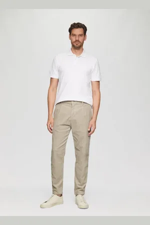 QS by s.Oliver Stoffhose Cord-Chino aus Baumwollstretch mit Bundfalten - Verkäufer: