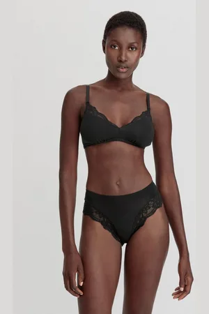 hessnatur Triangel-BH mit Spitze aus TENCEL™ Modal (1-tlg) - Verkäufer: