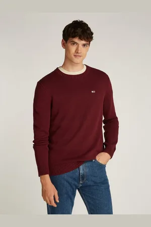 Tommy Hilfiger Strickpullover TJM SLIM ESSNTLS C-NECK SWEATER mit Markenlogo auf der Brust