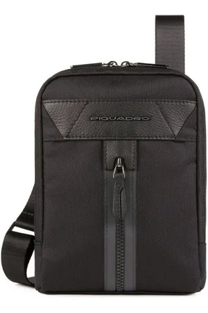 Piquadro Geldbörse Pocket Crossbody Bag In Recycled Fabric - Verkäufer: Parfümerie Wilhelm Haas