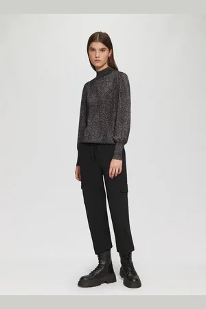QS by s.Oliver Stoffhose Jogpants mit Cargotaschen und Bündchen am Saum Gummizug - Verkäufer: s.Oliver