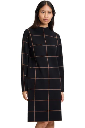 Betty Barclay Strickkleid Strickkleid mit Jacquard Kragen