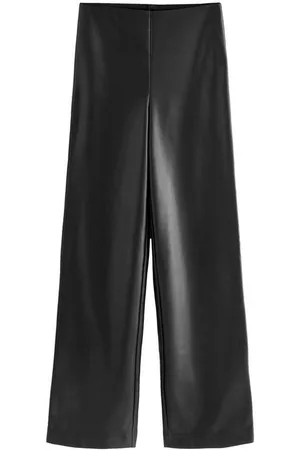 Next Lederimitathose Hose aus Kunstpelz und Leder, Kurzgröße (1-tlg) - Verkäufer: Germany GmbH