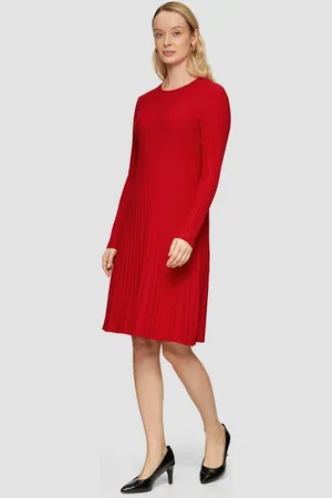 QS by s.Oliver Minikleid Plissiertes Kleid im Slim Fit aus Viskosemix - Verkäufer: s.Oliver