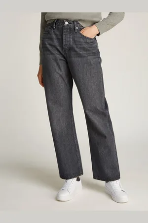 Tommy Hilfiger Straight-Jeans CLASSIC STRAIGHT RW ECRU mit Logo-Badge, in Knöchellänge