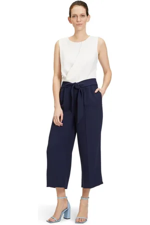 Betty & Co Overall Betty & Co Jumpsuit ohne Arm (1-tlg) Falten
