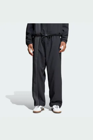 adidas Sporthose FASHION SEERSUCKER FIREBIRD TRAININGSHOSE - Verkäufer: adidas AG