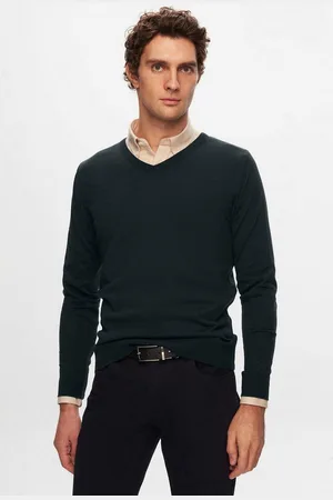DS DAMAT V-Ausschnitt-Pullover Ds Damat Strickpullover mit normaler Passform, schlichtem V-Ausschnitt - Verkäufer: MegaMerchant