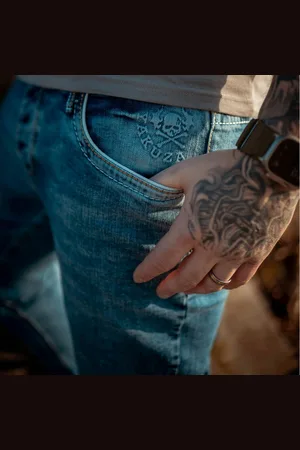 Yakuza Straight-Jeans Thrusters - Verkäufer: Official Store