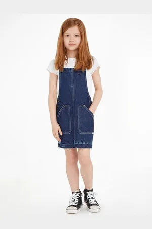 Tommy Hilfiger Latzkleid DENIM DUNGAREE DRESS mit offenem Saum