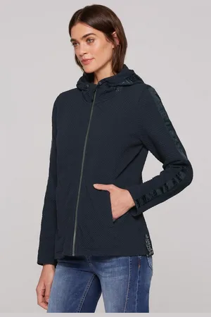 Soccx Kapuzensweatjacke Strukturierte Kapuzensweatjacke mit Logo-Tap (1-tlg) Tunnelzugbändchen - Verkäufer: CONCEPT Mode