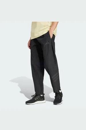 adidas Sporthose FUTURE ICONS 3-STREIFEN WOVEN HOSE - Verkäufer: adidas AG