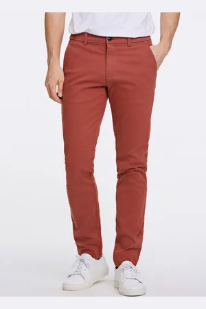 Lindbergh Chinos Chinos, Chino