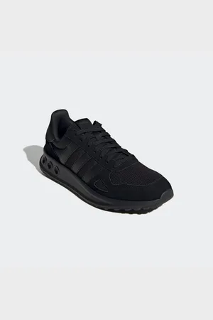 adidas RUN 84 Sneaker inspiriert vom Design des adidas LA Trainer
