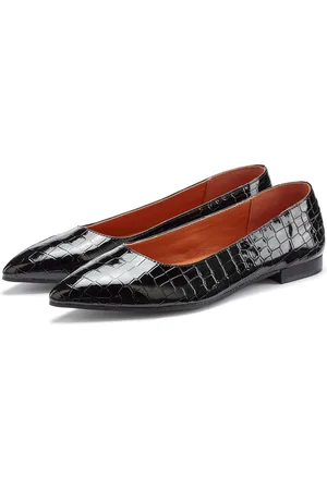 Lascana Freizeitschuh, Slipper, Halbschuh Ballerina mit Animal-Prägung, spitze Form VEGAN