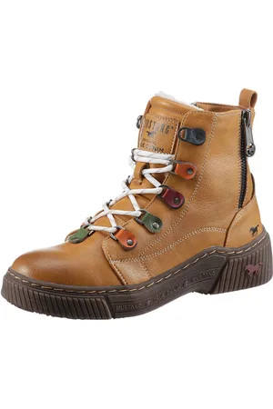 Mustang Winterboots mit Nieten und bunten Besätzen
