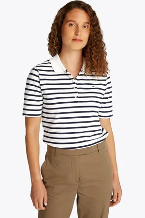 Tommy Hilfiger Poloshirt 1985 Regular Fit Pique Premium Polo mit Logo-Stickerei, mit Seitenschlitzen