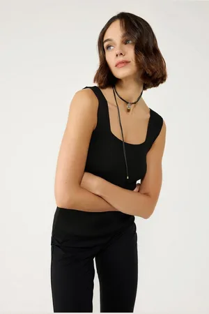 No Matter What Apparel Body Schwarzes Tanktop mit dickem Träger und quadratischem Ausschnitt - Verkäufer: MegaMerchant