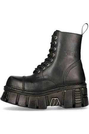New Rock M-NEWMILI083-S39 Ankleboots Goth & Punk Stil mit Metal Applikationen - Verkäufer: Ricano