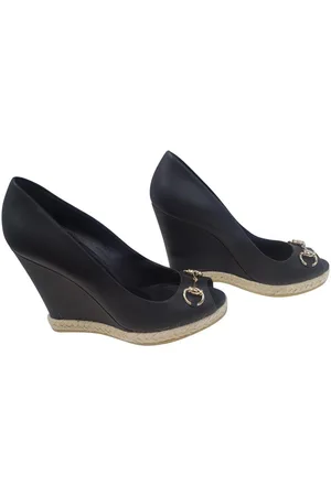 Gucci Miro Soft Nero 466710 A9L00 Plateausandaletten Goldfarbene Metalldetails - Verkäufer: Tobil