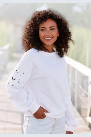 vivance collection Sweatshirt mit Lochstickerei, weicher Baumwoll-Mix