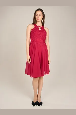 Apart Cocktailkleid aus einer Plastischen Spitze und Chiffon - Verkäufer: