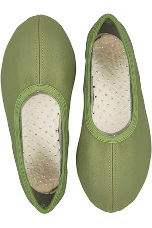 Beck Schläppchen Chance aus veganem Leder, perforierte Gummisohle Gymnastikschuh Sehr robust - perforierte Laufsohle - Verkäufer: