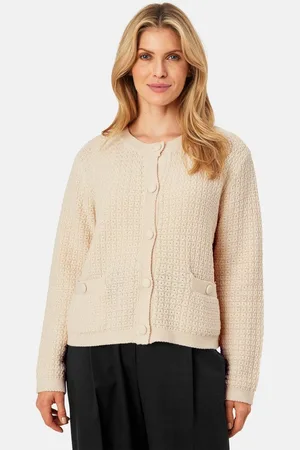 Masai Strickjacke MaLakeen Stoffbezogene Knöpfe sowie Taschen, schmale Rippdetails - Verkäufer: GoJungo GmbH
