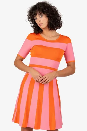 Sportalm Strickkleid mit Sportalm Metallplakette im Rückenteil