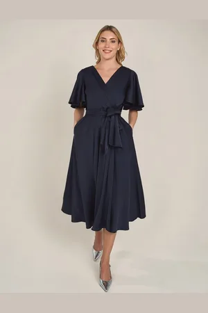 Apart Midikleid us mattschimmerndem Satin - Verkäufer:
