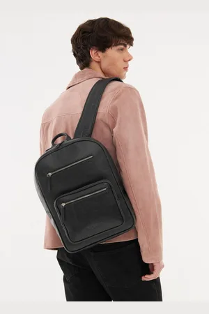 Bolongaro Rucksack FRANKIE BACKPACK, Zwei Reißverschlusstaschen vorne, Verstellbare Schulterriemen - Verkäufer: GoJungo GmbH