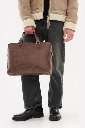 Bolongaro Laptoptasche DIETER BAG BROWN, Tragegriff, Verstellbare Schulterriemen, Hauptfach mit Reißverschluss - Verkäufer: GoJungo GmbH